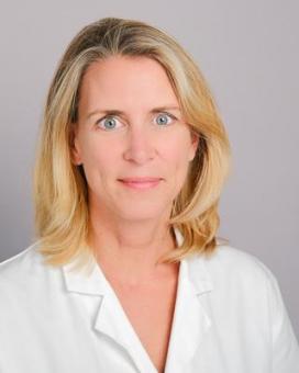 DR    Sabine AIMOT-MACRON